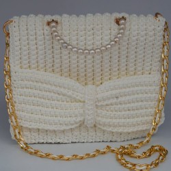 Sac blanc en crochet avec perles Sac blanc en crochet avec perles